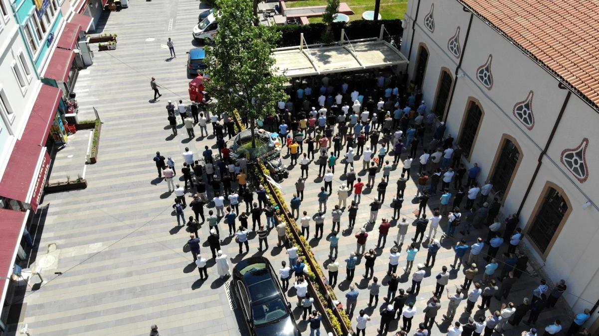 Son Dakika | Hayatını kaybeden Filistinliler için Sakarya'da gıyabi cenaze namazı kılındı
